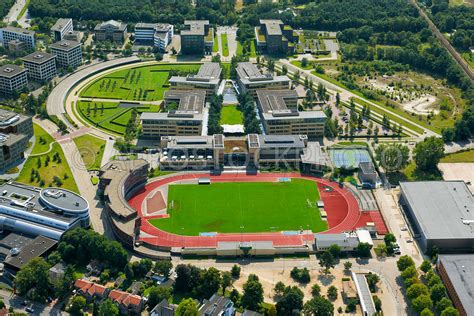 Nike in Hilversum: haperend olympisch vuur, feestgeknal, 